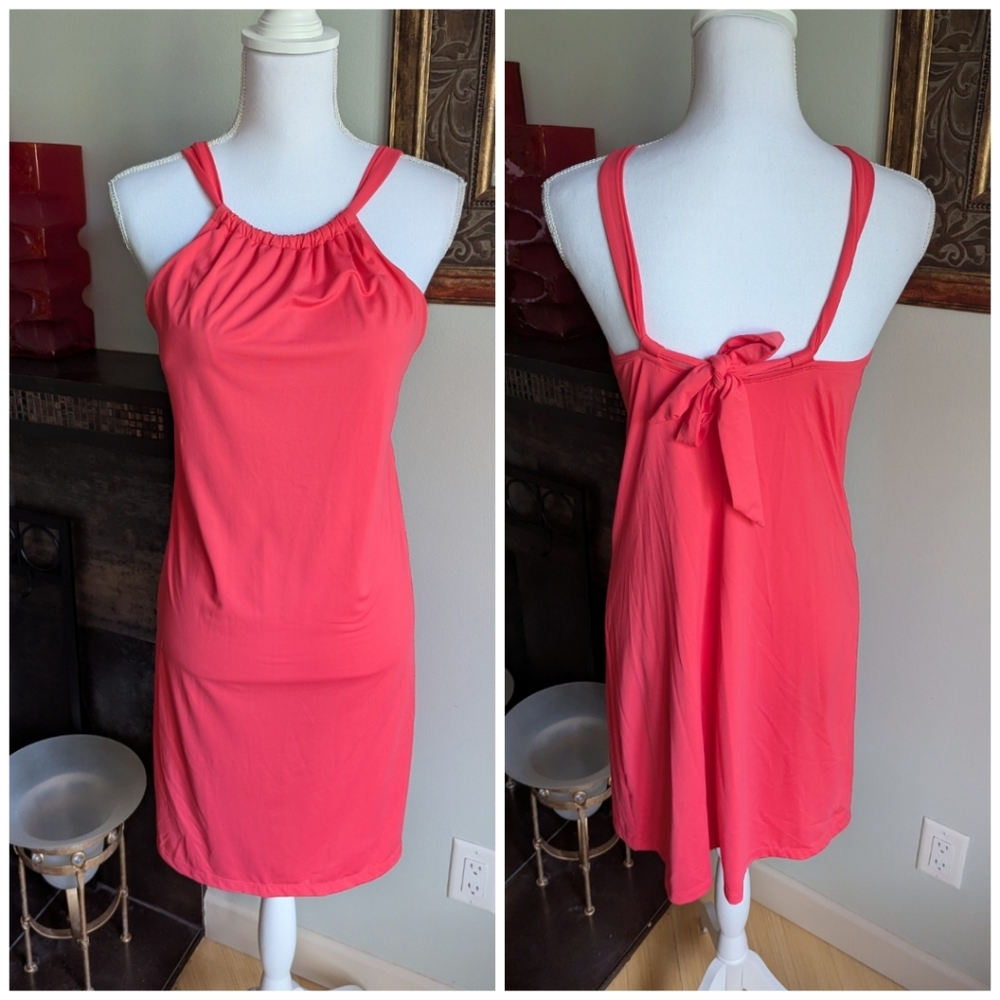 Athleta Kokomo Swim Dress Melon Pink Size Medium Built-in-Bra Tie Halter Back